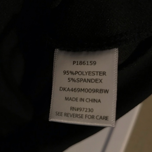 Black dress 👗 - Picture 5 of 6